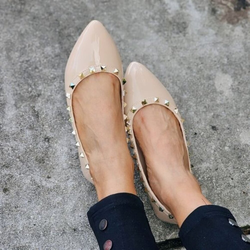 Womens Studded Flat Closed Pointed Toe Sandal Nude Color - Picture 2 of 5